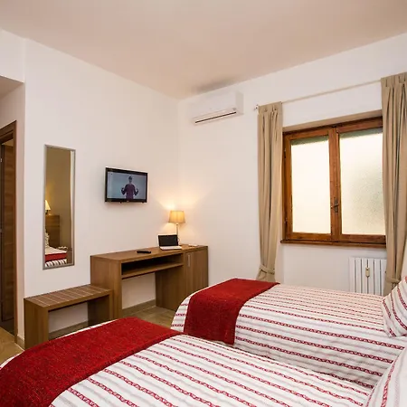 Trastevere's Friends Bed & Breakfast Roma
