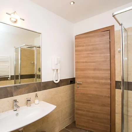 Trastevere's Friends 4*