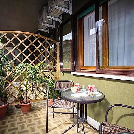 Trastevere's Friends 4*