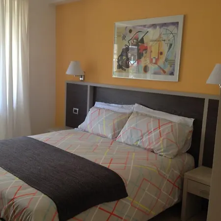Trastevere's Friends 4*