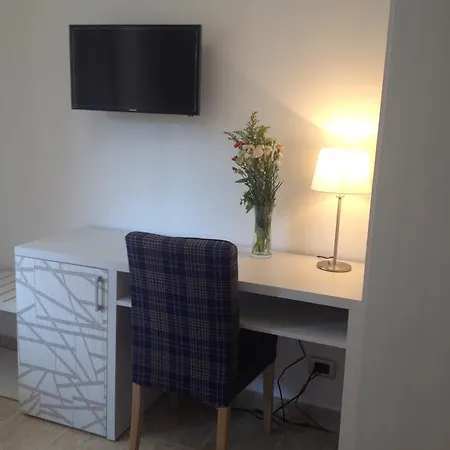 Trastevere's Friends 4*