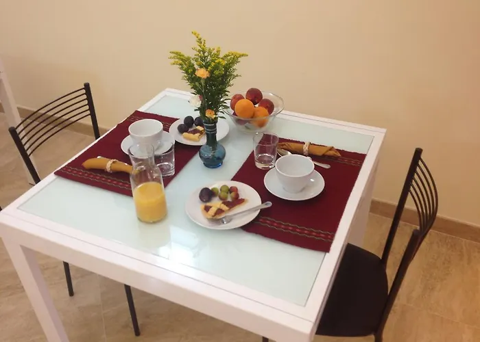 לינה וארוחת בוקר Trastevere's Friends 4*