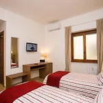 Trastevere's Friends Bed & Breakfast Roma
